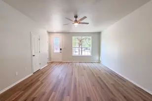 3933 Grizzly Hills Cir, Fort Worth, TX 76244 - Photo 9
