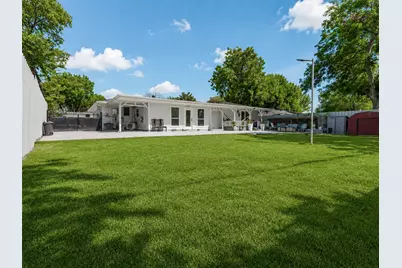 500 Oakwood Drive, Euless, TX 76040 - Photo 25