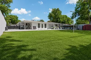 500 Oakwood Dr, Euless, TX 76040 - Photo 25