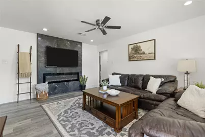 13640 Janwood Lane, Farmers Branch, TX 75234 - Photo 5