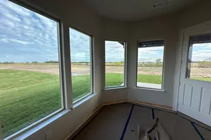 240 Horizon Rd, Valley View, TX 76272 - Photo 9
