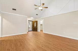 6640 Pleasant Ridge Dr, North Richland Hills, TX 76180 - Photo 7