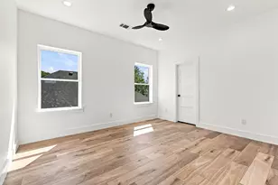 1954 Nomas St, Dallas, TX 75212 - Photo 33