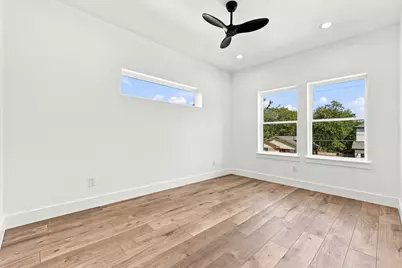 1954 Nomas Street, Dallas, TX 75212 - Photo 25