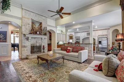 2141 Farrington Lane, Hurst, TX 76054 - Photo 9