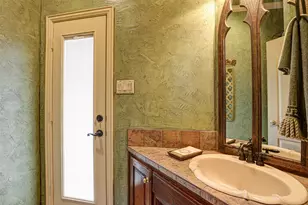 2141 Farrington Ln, Hurst, TX 76054 - Photo 15