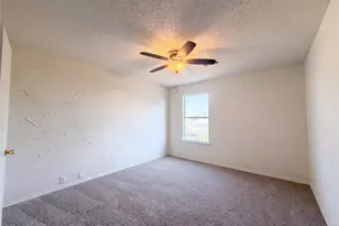 4325 Falcon Dr, Sherman, TX 75092 - Photo 9
