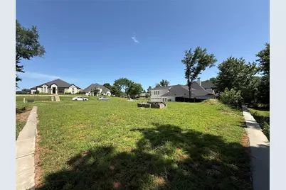 901 Waterloo Lake Drive, Denison, TX 75020 - Photo 3