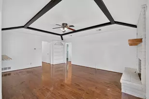 10526 Ravenscroft Dr, Dallas, TX 75230 - Photo 3