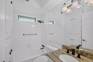 10526 Ravenscroft Dr, Dallas, TX 75230 - Photo 19