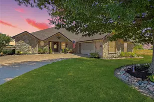 7205 Muirfield Dr, Cleburne, TX 76033 - Photo 1