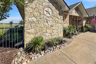 7205 Muirfield Dr, Cleburne, TX 76033 - Photo 3