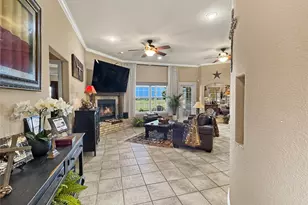 7205 Muirfield Dr, Cleburne, TX 76033 - Photo 7
