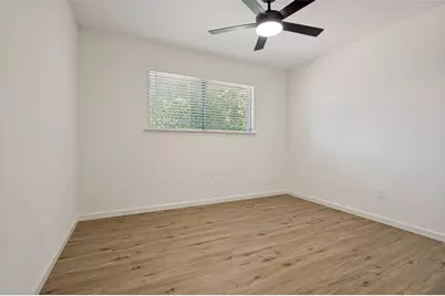 502 Brian Drive, Grand Prairie, TX 75052 - Photo 19