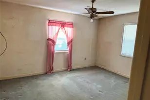 504 S Hall St, Montague, TX 76251 - Photo 15