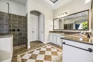 403 Clear Creek Dr, Mansfield, TX 76063 - Photo 23