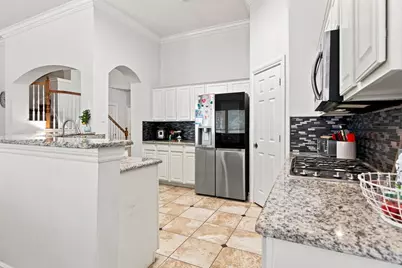 629 Wyndham Circle, Keller, TX 76248 - Photo 9