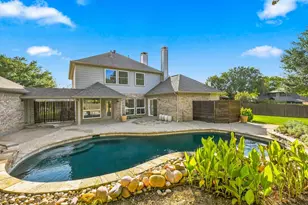 8809 Hedge Row Ct, North Richland Hills, TX 76182 - Photo 33