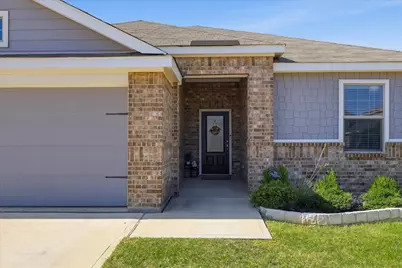 7533 Pleasant Oaks Street, Fort Worth, TX 76120 - Photo 3