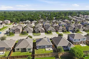7533 Pleasant Oaks St, Fort Worth, TX 76120 - Photo 29