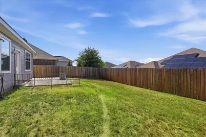 7533 Pleasant Oaks Street, Fort Worth, TX 76120 - Photo 27