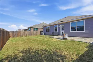 7533 Pleasant Oaks St, Fort Worth, TX 76120 - Photo 25