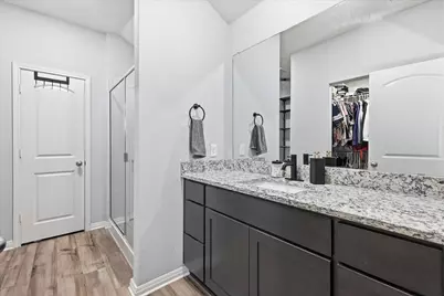 7533 Pleasant Oaks Street, Fort Worth, TX 76120 - Photo 17