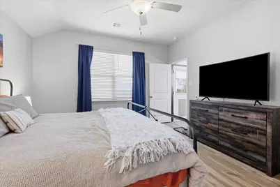 7533 Pleasant Oaks Street, Fort Worth, TX 76120 - Photo 15