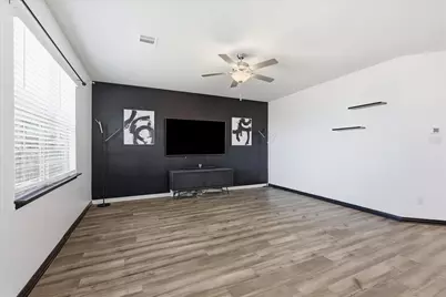 7533 Pleasant Oaks Street, Fort Worth, TX 76120 - Photo 23