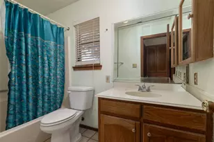 211 Oak Ct, Springtown, TX 76082 - Photo 29