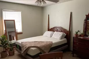 211 Oak Ct, Springtown, TX 76082 - Photo 5