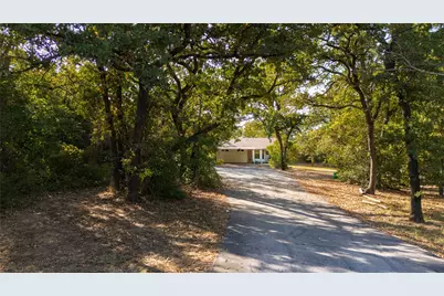 211 Oak Court, Springtown, TX 76082 - Photo 5