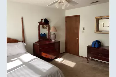 211 Oak Court, Springtown, TX 76082 - Photo 3