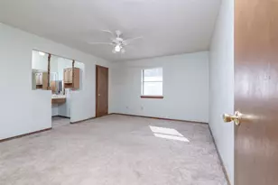 211 Oak Ct, Springtown, TX 76082 - Photo 23