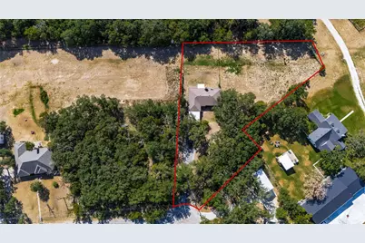 211 Oak Court, Springtown, TX 76082 - Photo 3