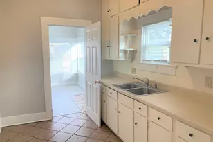 520 E Day St, Denison, TX 75021 - Photo 3