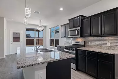 413 Drowsy Water Trail, Fort Worth, TX 76131 - Photo 5