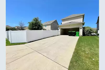 712 Whitemarsh Drive, Aubrey, TX 76227 - Photo 13