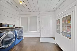 124 E 6th St, Dallas, TX 75203 - Photo 23