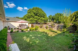 2304 Glen Forest Ln, Plano, TX 75023 - Photo 11