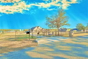 694 Jennings Ln, Azle, TX 76020 - Photo 13
