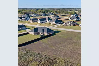 121 Shawnee Trail, Pottsboro, TX 75076 - Photo 1