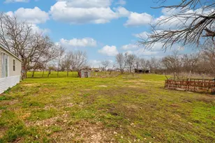 8591 W Ridge Dr, Quinlan, TX 75474 - Photo 25