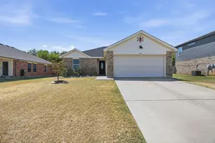 300 Deer Run Dr, Sanger, TX 76266 - Photo 1