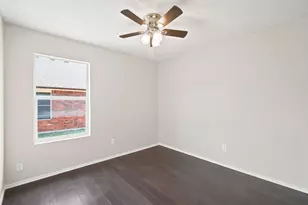 300 Deer Run Dr, Sanger, TX 76266 - Photo 15
