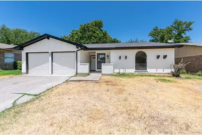 805 Salem Drive, Arlington, TX 76014 - Photo 1
