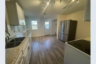 3320 W 5th Street, Fort Worth, TX 76107 - Photo 11