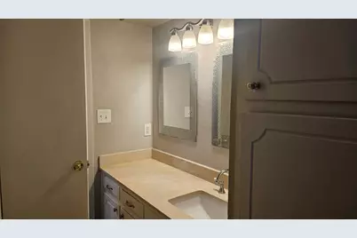 5660 Conlin Drive, Fort Worth, TX 76134 - Photo 13