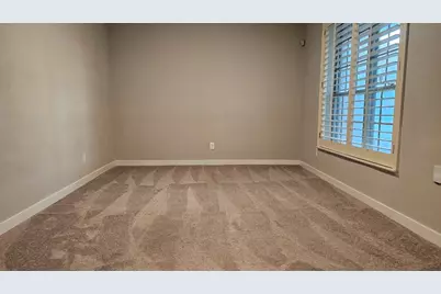 5660 Conlin Drive, Fort Worth, TX 76134 - Photo 3