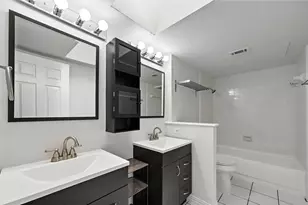 9910 Royal Ln, Dallas, TX 75231 - Photo 21